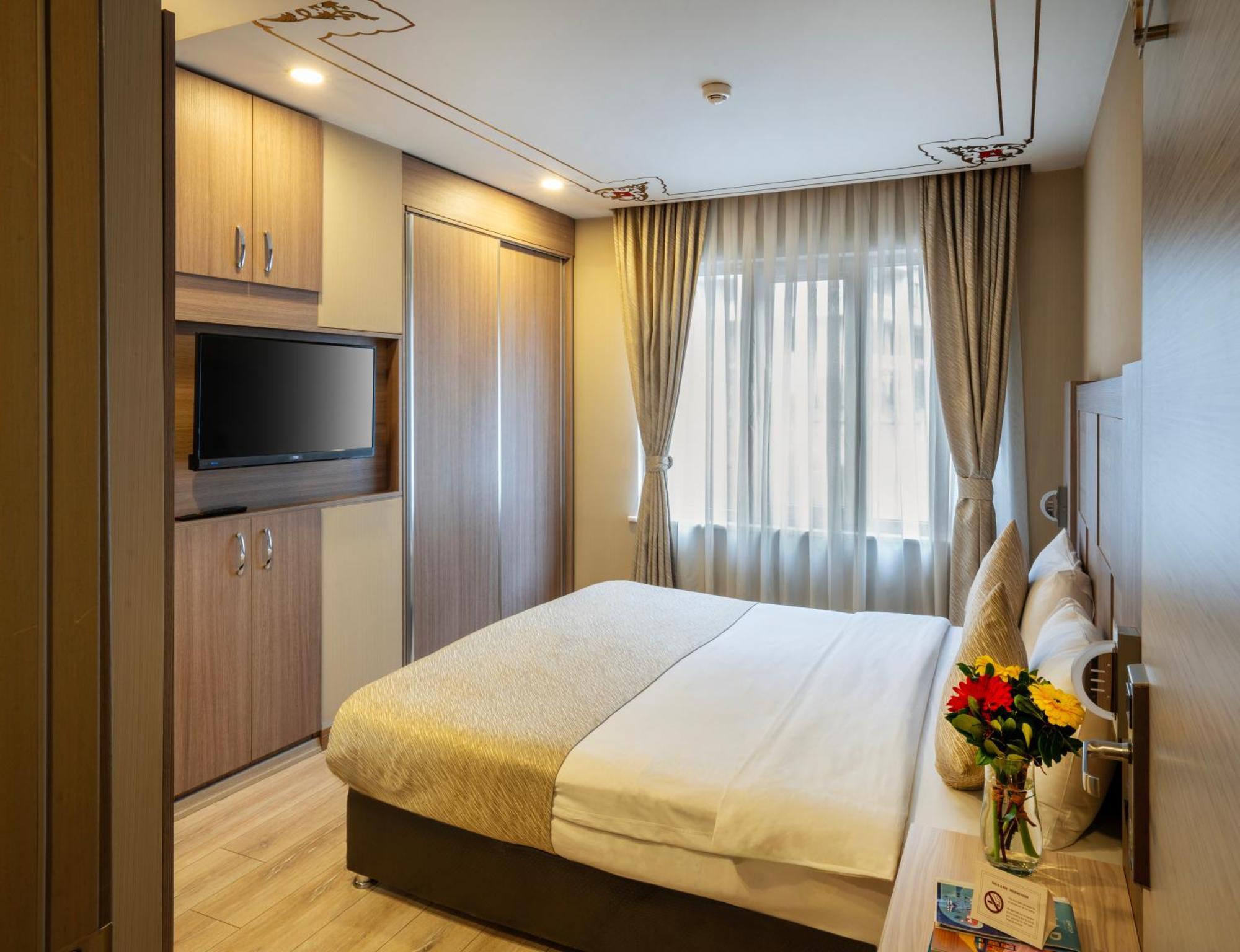 Orya Hotel Istanbul Exterior photo